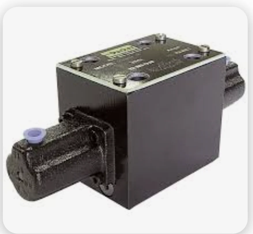 Lever Operated Directional Control Valve